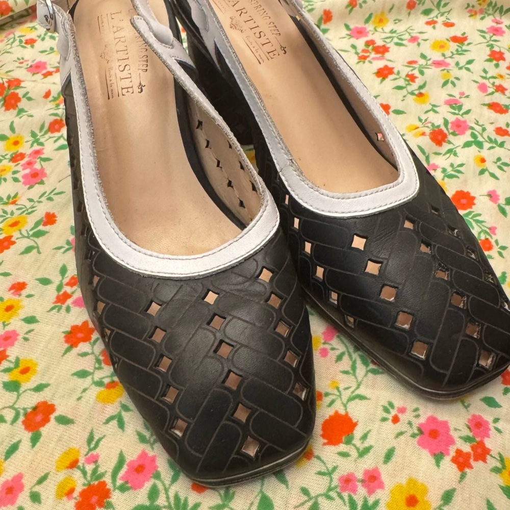 L'ATISTE Black and White Heeled Shoes